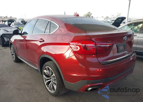 2015 BMW X6 xDrive50I z USA, uszkodzony, nr VIN 5UXKU6C53F0F93726
